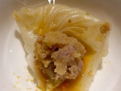 活拆蟹黄小笼包-成隆行·蟹王府(九江路店)