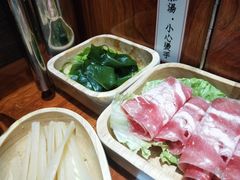 -独食火锅·半米屋台(直营总店)