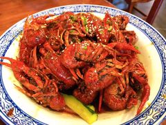 -郑东靓靓虾馆·金牌油焖大虾(天泽街店)