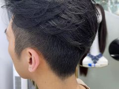 -LAQUEEN 时尚健康假发(万象城总店)