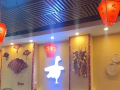 -炖四方东北铁锅炖·烧烤小龙虾(中豪国际店)