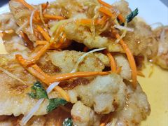 -老码头黑皮肘子锅包肉(赣水路店)