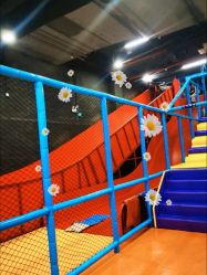 -蹦贝运动中心·蹦床·攀岩·闯关(龙岗店)