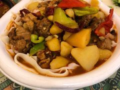 新疆大盘鸡-新疆红柳花餐厅(新洲店)