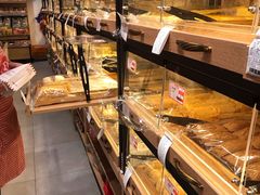 面包甜点陈列柜-百年义利(世纪家园店)