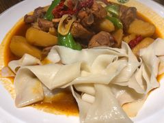 沙湾大盘鸡-塔哈尔·新疆盛宴(城西银泰店)