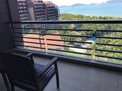 -三亚湾海居铂尔曼度假酒店