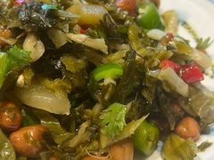 一根卷卷的黑毛-胖太太四川麻辣排骨串(镇江路分店)