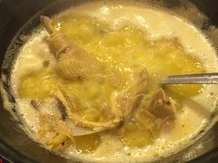 -鲜入围煮花胶鸡海鲜火锅