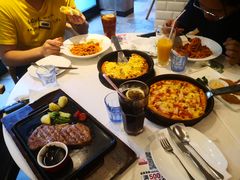 -必胜客(鼓楼店)