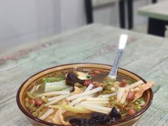 -韦记螺蛳粉(NO2店)