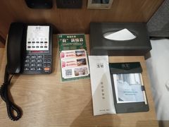 -秋果酒店(北京中日友好医院和平里地铁站店)