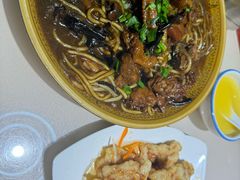 -老码头黑皮肘子锅包肉(赣水路店)