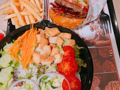 -The Habit Burger Grill 哈比特汉堡(复兴soho店)