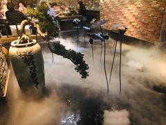 -湊湊火锅·茶憩(杭州湖滨银泰in77店)