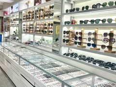 -潘多拉眼镜·蔡司依视路明月(潘家园店)