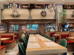 -玛格萝妮比萨屋(四平店)