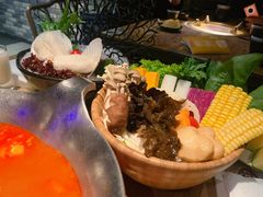 -湊湊火锅·茶憩(杭州湖滨银泰in77店)