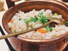 铜锅牛肝菌焖饭-一坐一忘云南菜(卓悦中心)