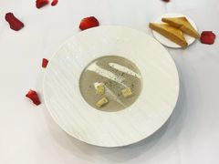 奶油蘑菇汤-明斯克白俄餐厅