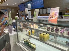 面包甜点陈列柜-奈雪的茶(新天地广场PRO店)