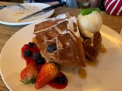 -Common Table · Brunch & Coffee