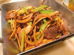 干锅香煸茶树菇-弄堂里(滨江龙湖天街店)