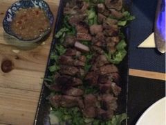 upload_pic-山色柴火烤披萨·原切牛扒
