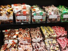 -良品铺子(五角场万达店)
