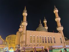 -丝路天山酒店(国际大巴扎店)