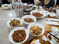 -笨罗卜浏阳菜馆(太平街店)