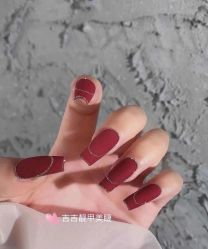 -吉吉靓甲美睫
