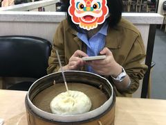 吸管蟹黄包-蒋家桥饺面店(东关街店)