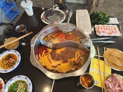 -重庆风光老灶火锅城(同德广场店)