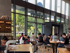 -星巴克臻选(杭州嘉里中心1F店)