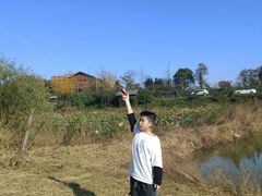 -梁子湖东篱老屋生态庄园