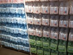 -名创优品(中原万达2F店)