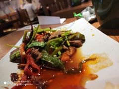 手撕美人椒拌牛肉-云海肴·汽锅鸡·云南菜(美罗城店)