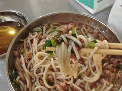 -正宗杨记普洱酸醋米线(总店)