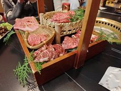 -山川小町·极番烧肉(新地假日广场店)