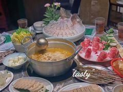 -禄婶鸡煲·打边炉