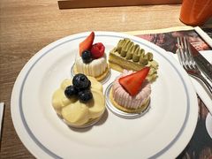 -咖啡苑自助餐厅·中国大饭店