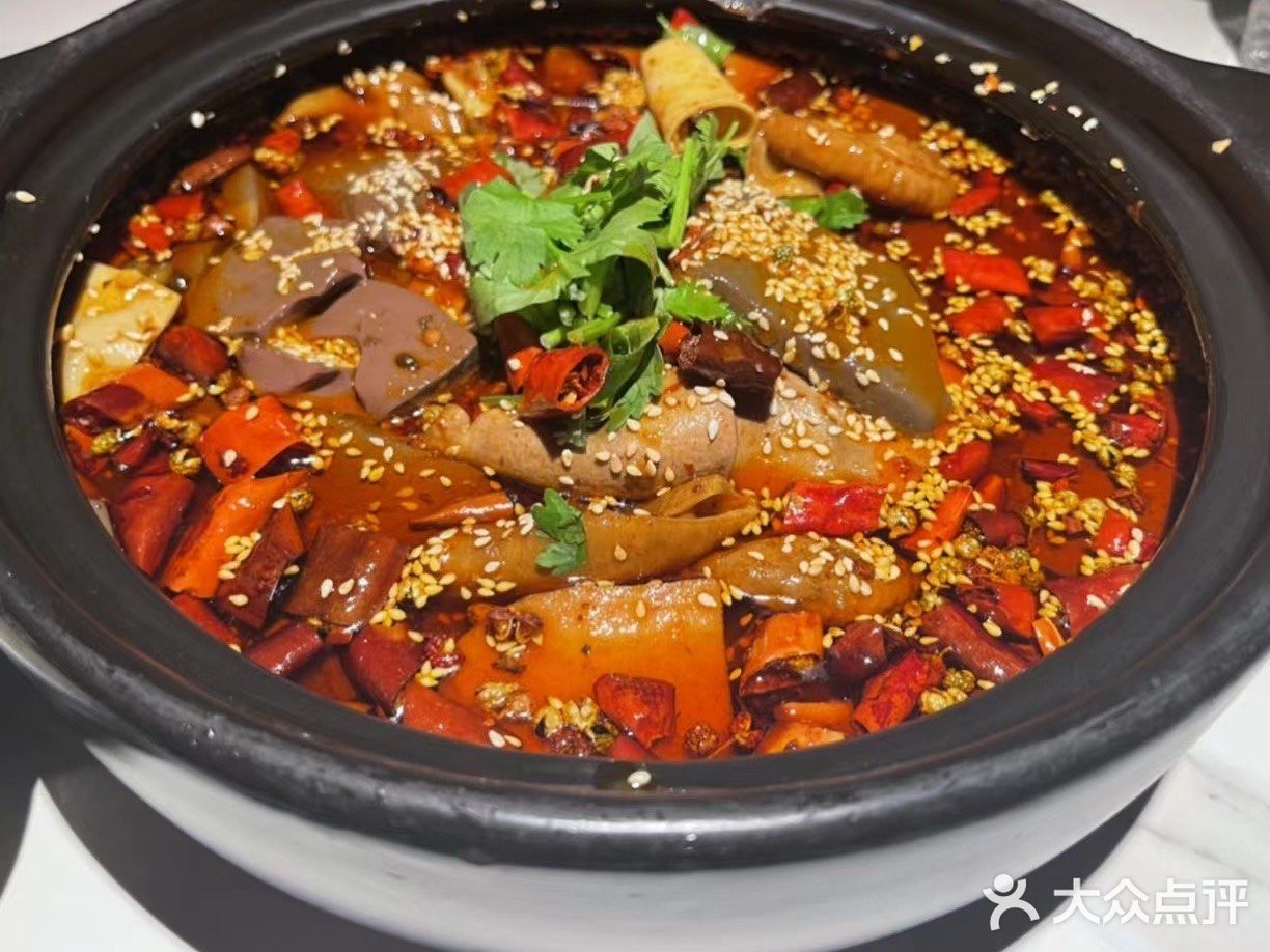 毛血旺每次必点，里面的食材选用很用心