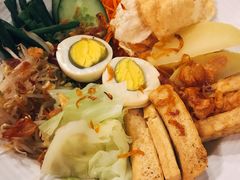 -Pundi Pundi Restaurant