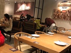 大堂-必胜客(百联又一城店)