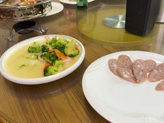 -溢心园香河肉饼总店