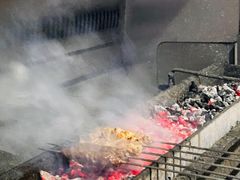 -烤肉小伙烤肉店