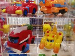 -名创优品(中原万达2F店)