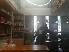 大堂-家味螺蛳粉&烤鱼(安远路店)