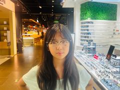 -美式眼镜·授权蔡司.依视路.尼康.豪雅.明月(南翔印象城店)